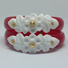 Sakha Pola Bangle with Conch Shell Design