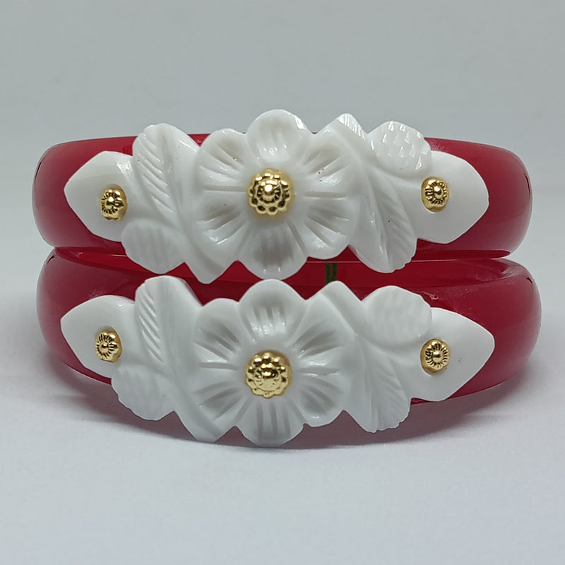 Sakha Pola Bangle with Conch Shell Design