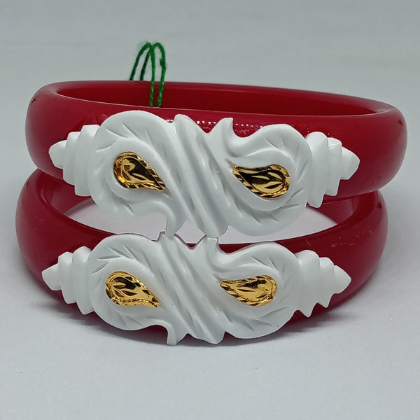 Sakha Pola Bangle with Conch Shell Design