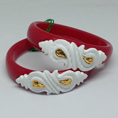 Sakha Pola Bangle with Conch Shell Design