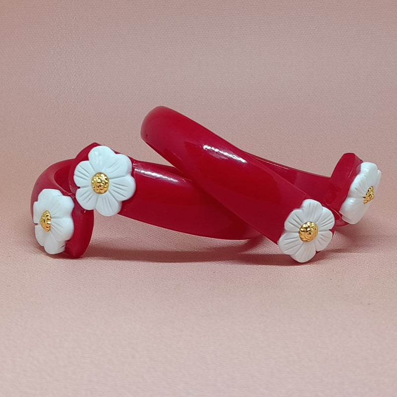 Sakha Pola Bangle with Conch Shell