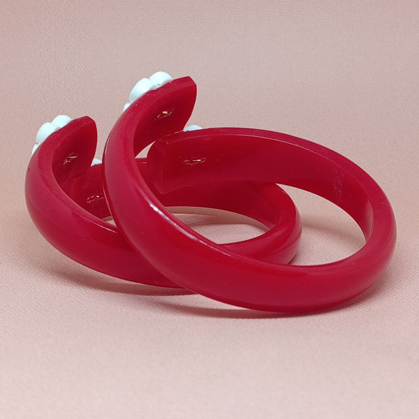 Sakha Pola Bangle with Conch Shell