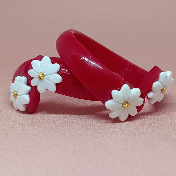 Sakha Pola Bangle with Conch Shell