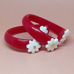 Sakha Pola Bangle with Conch Shell