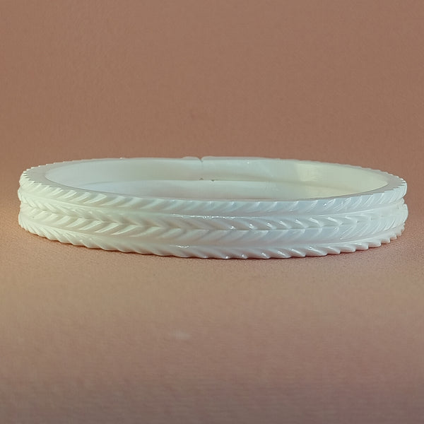 Handcrafted Thin Sakha Pola for Effortless Daily Elegance