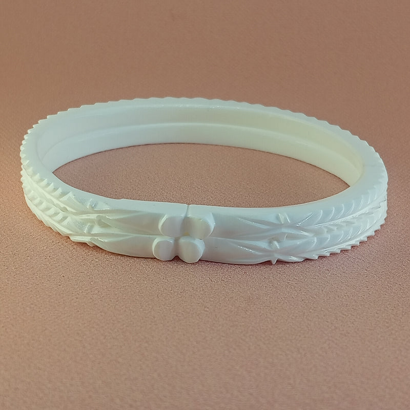 Handcrafted Thin Sakha Pola for Effortless Daily Elegance