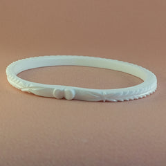 Handcrafted Thin Sakha Pola for Effortless Daily Elegance