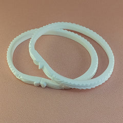 Handcrafted Thin Sakha Pola for Effortless Daily Elegance