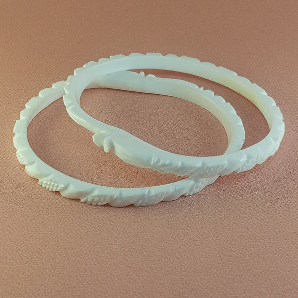 Conch Shell Bangles for Everyday Elegance