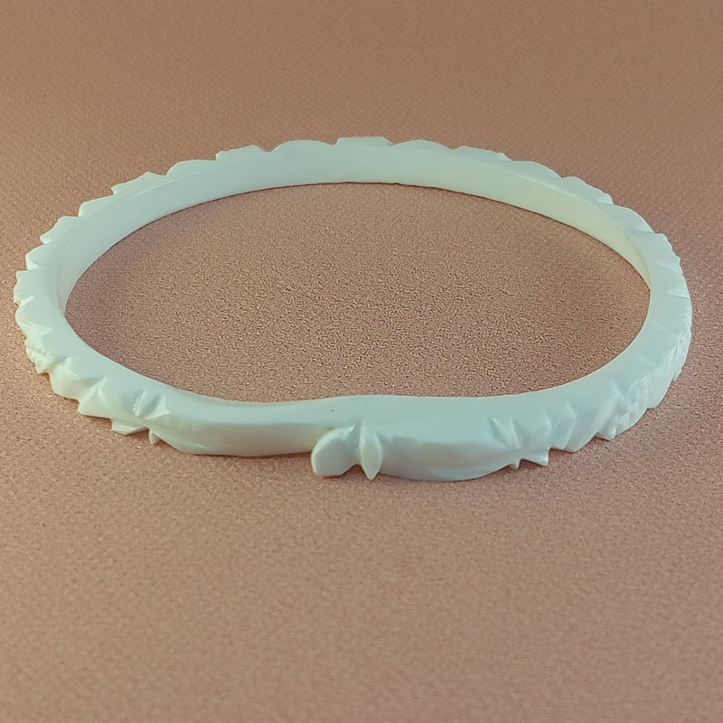 Conch Shell Bangles for Everyday Elegance